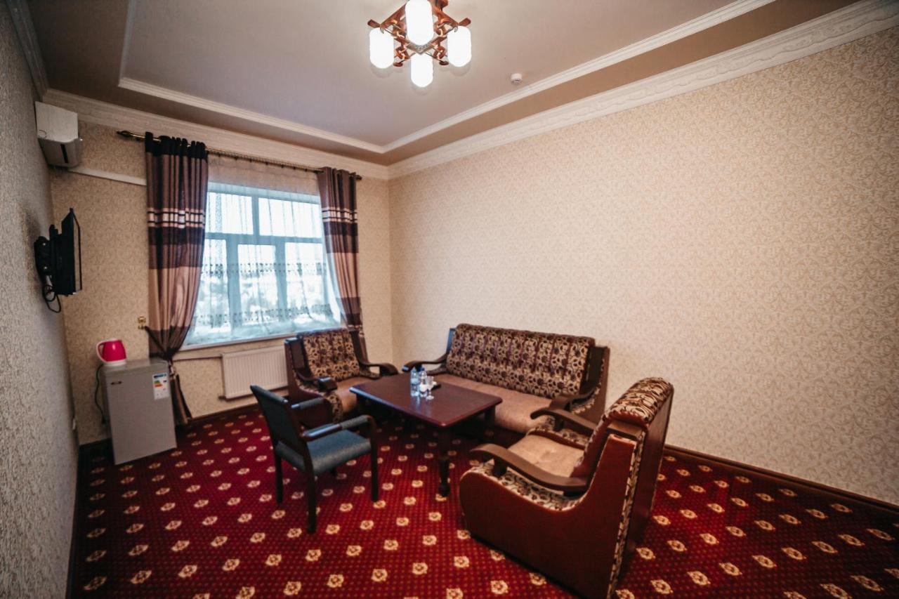 Buyuk Ipak Yo'Li Hotel Namangan Exterior foto