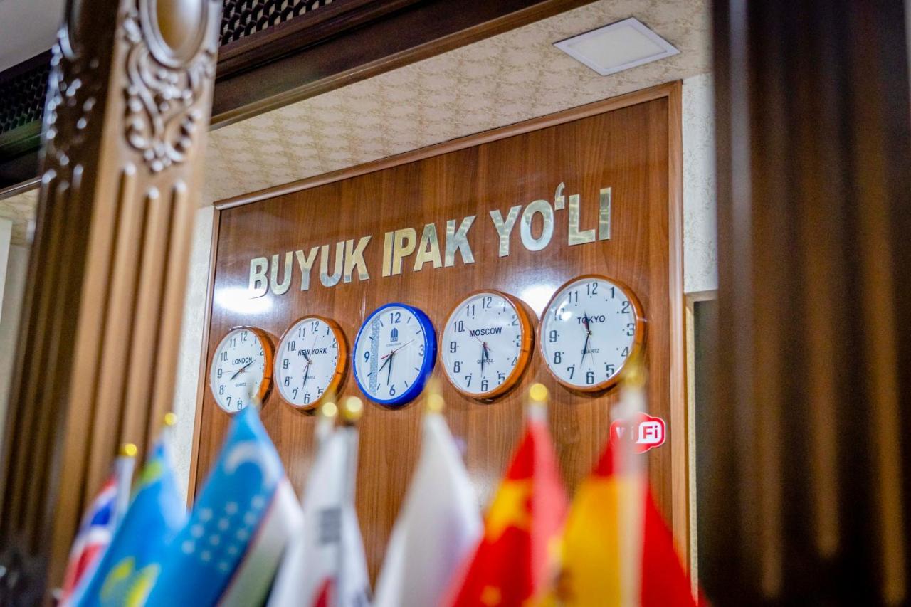 Buyuk Ipak Yo'Li Hotel Namangan Exterior foto